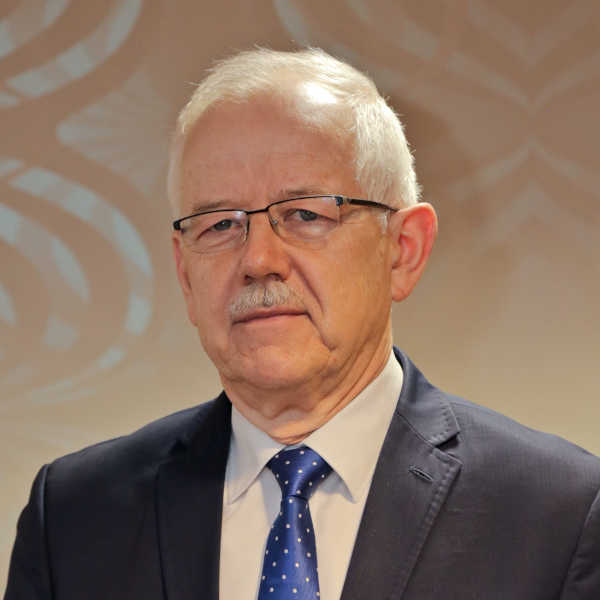 prof. dr hab. n. med. Janusz Kowalewski